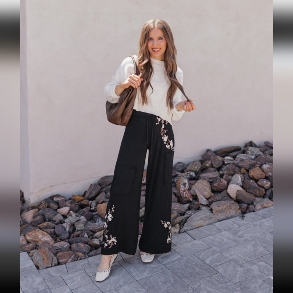 Floral Embroidered Black Wide-Leg Knit Pants - Picture 6 of 6